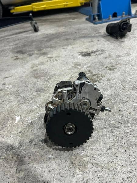 Bosch pumpa 1.7cdti