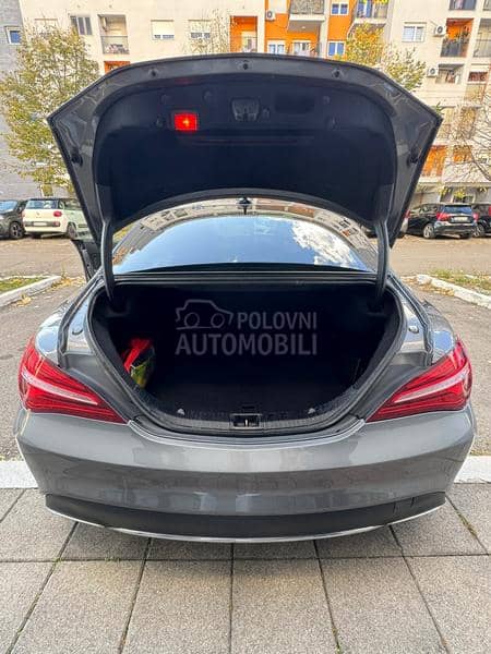 Mercedes Benz CLA 180 