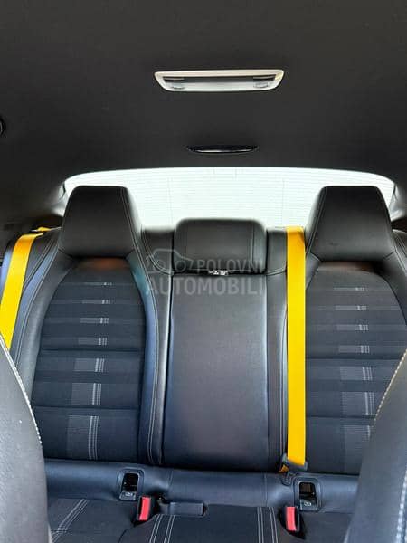 Mercedes Benz CLA 180 
