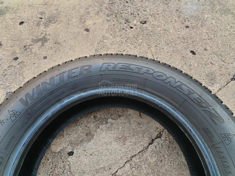 Dunlop 175/65 R15 Zimska