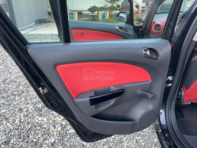 Opel Corsa D 1.2ENJOY BLACK RED