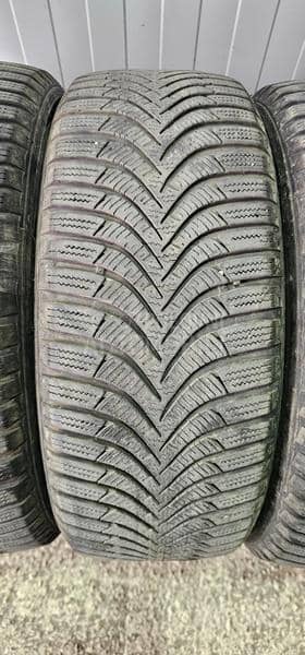 Hankook 205/55 R16 Zimska