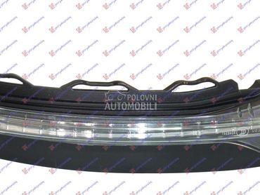 MIGAVAC U RETROVIZORU (LED) za Audi A3 od 2016. do 2020. god.