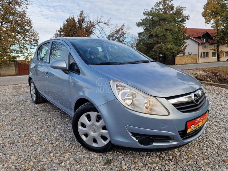 Opel Corsa D 1.2 B.E.N.Z.I.N