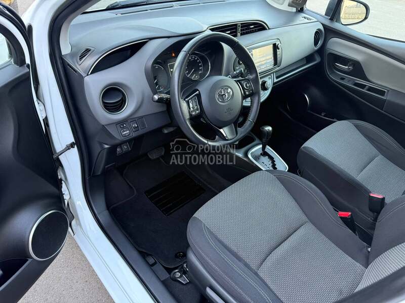Toyota Yaris 1.5 B.E.N.Z/H.Y.B.R
