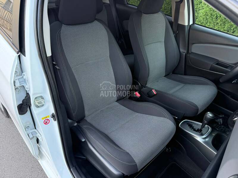 Toyota Yaris 1.5 B.E.N.Z/H.Y.B.R