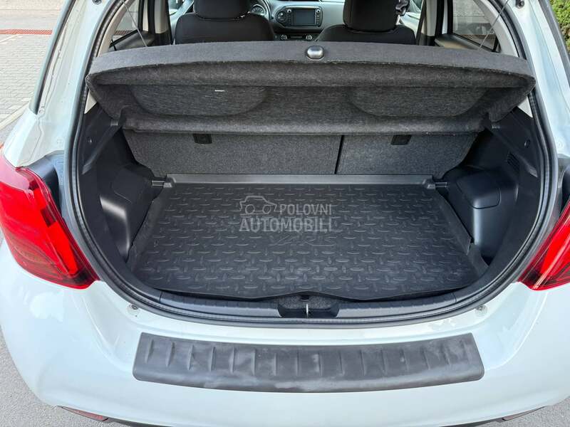 Toyota Yaris 1.5 B.E.N.Z/H.Y.B.R