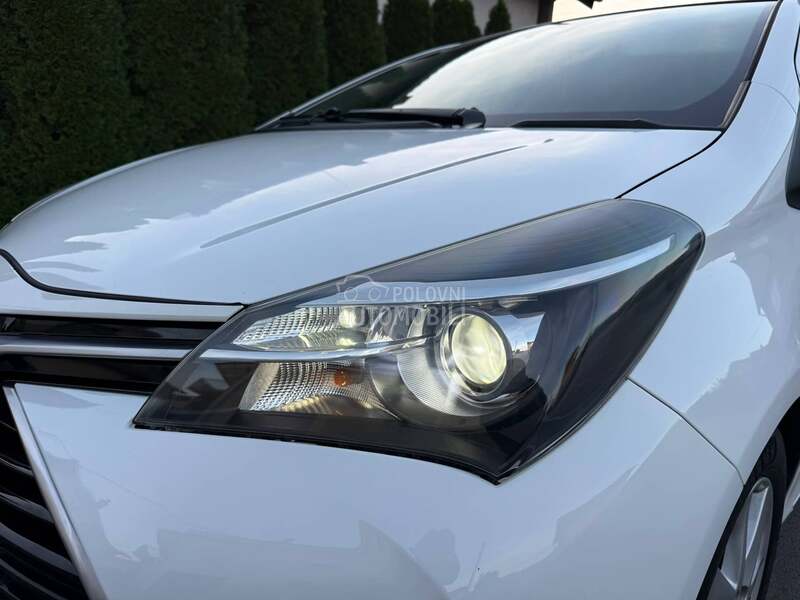 Toyota Yaris 1.5 B.E.N.Z/H.Y.B.R