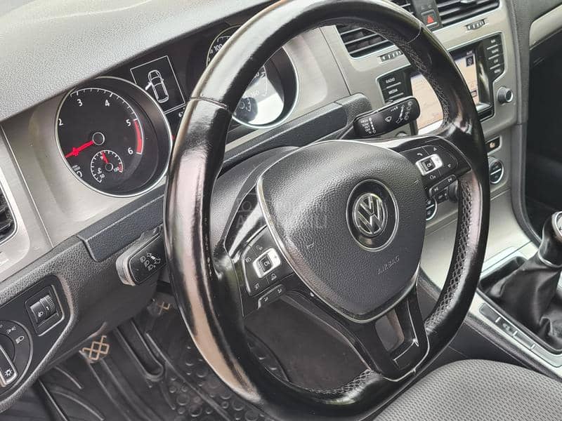 Volkswagen Golf 7 1.6tdi V.L.A.S.N.I.K Volkswagen Golf 7 1.6tdi V.L.A.S.N.I.K