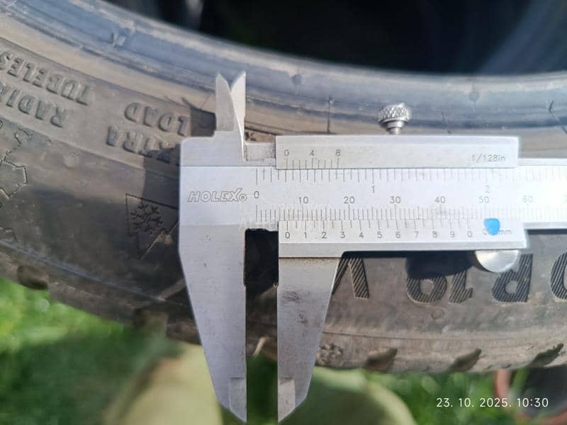 Continental 245/40 R19 Zimska