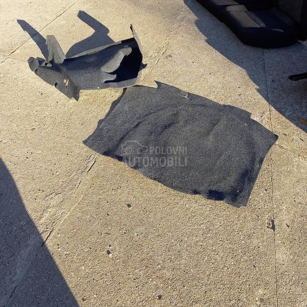 sedista i deo enterijera