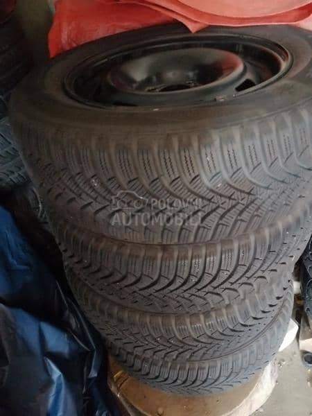 Hankook 195/65 R15 Zimska