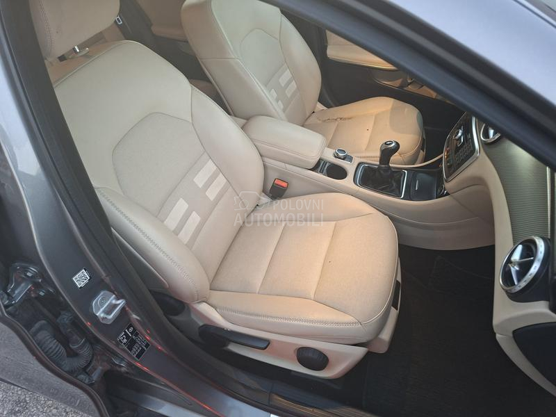 Mercedes Benz GLA 200 200cdi