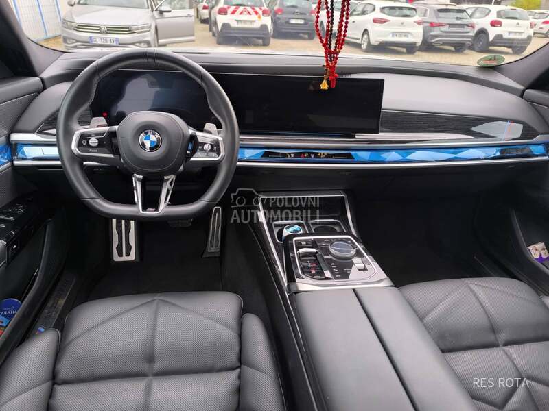 BMW 740 