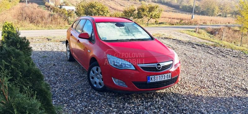 Opel Astra J 1.7.CDTI