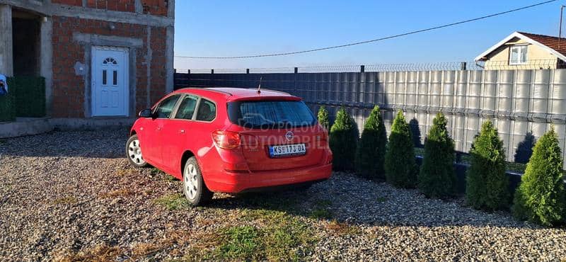 Opel Astra J 1.7.CDTI