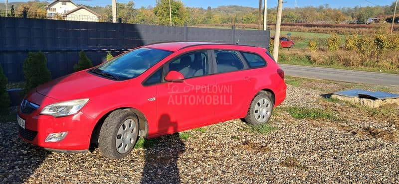 Opel Astra J 1.7.CDTI