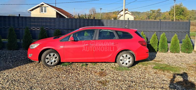 Opel Astra J 1.7.CDTI