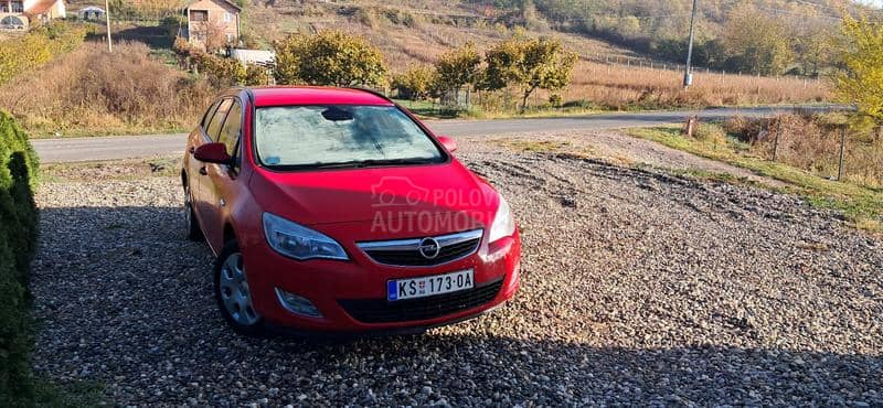 Opel Astra J 1.7.CDTI
