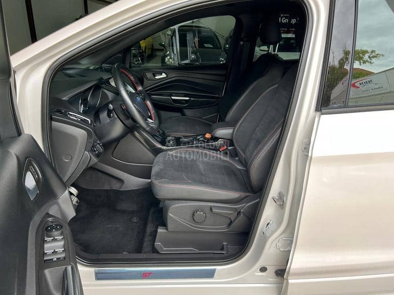 Ford Kuga ST line 4x4