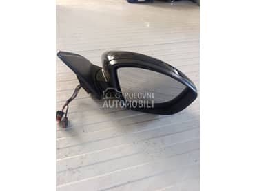 desni retrovizor elektricni za Peugeot 308 od 2013. do 2017. god.