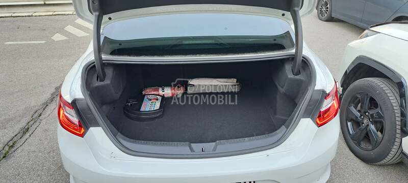 Renault Megane INTENSBLUE DCI 115