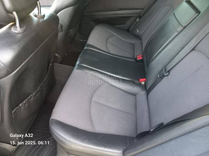 Mercedes Benz E 270 2.7cdi Avangard
