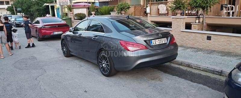 Mercedes Benz CLA 180 
