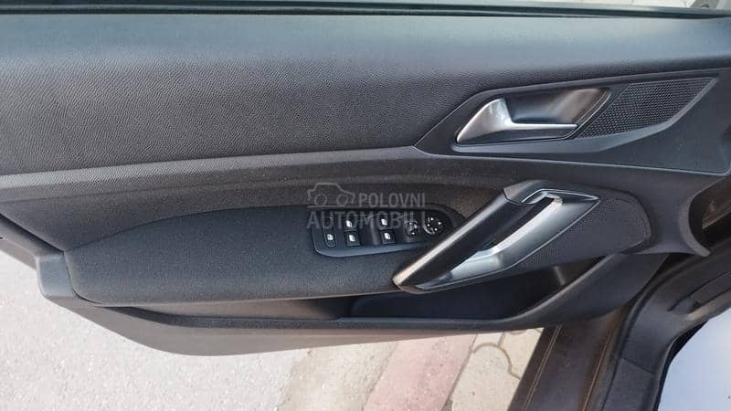 Peugeot 308 1.6 hdi