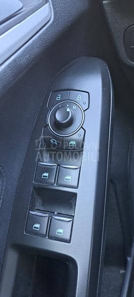 Ford Focus CONNECT 1.0 ECOBOOST