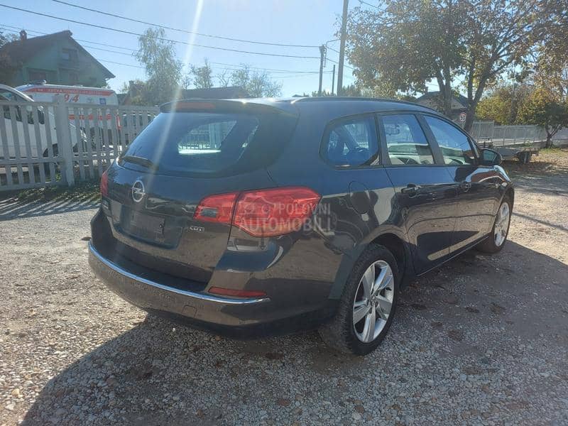 Opel Astra J 1.7