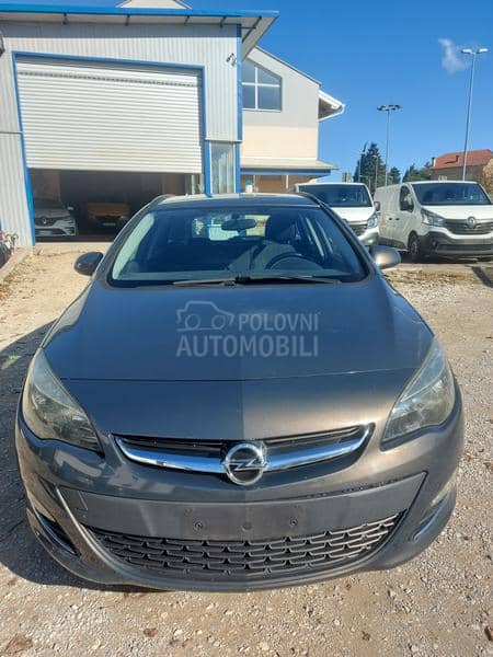 Opel Astra J 1.7