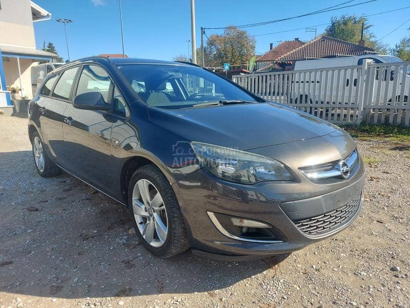 Opel Astra J 1.7