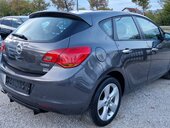Opel Astra J 