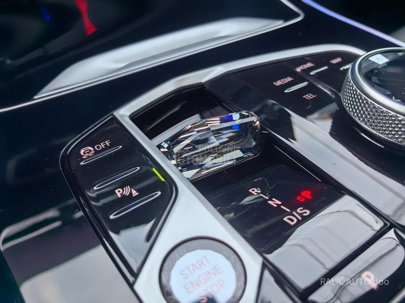 BMW X7 40xd/M PRO/SKY/360