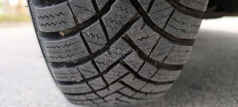 Toyota Yaris 1.0 N.O.V