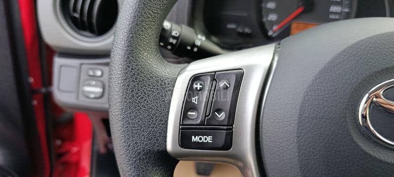 Toyota Yaris 1.0 N.O.V