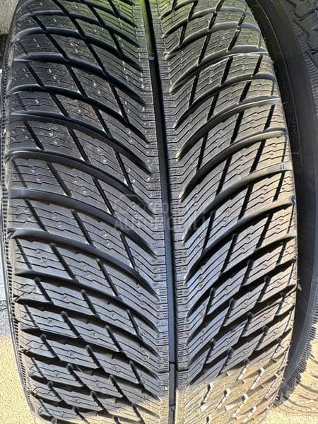 Michelin 235/50 R19 Zimska