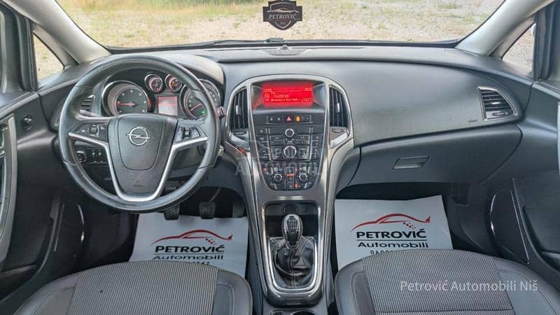 Opel Astra J 1.7 CDTi //COSMO//