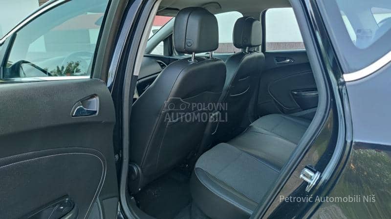 Opel Astra J 1.7 CDTi //COSMO//