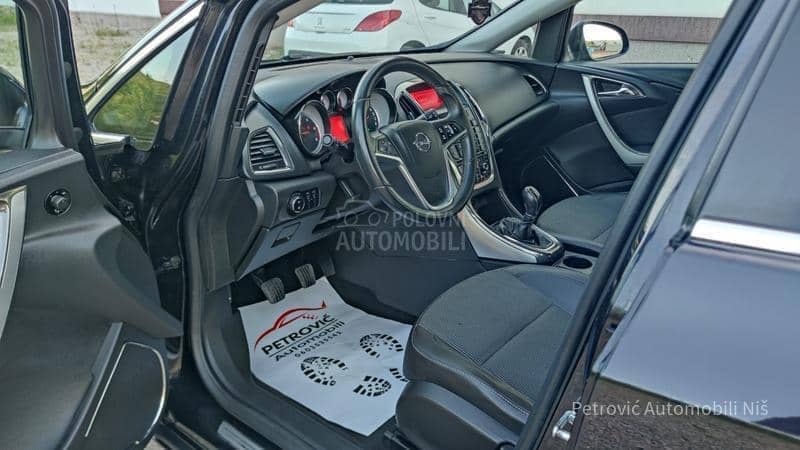 Opel Astra J 1.7 CDTi //COSMO//