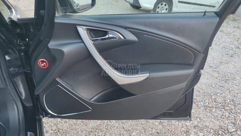 Opel Astra J 1.7 CDTi //COSMO//