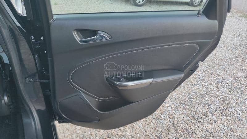 Opel Astra J 1.7 CDTi //COSMO//