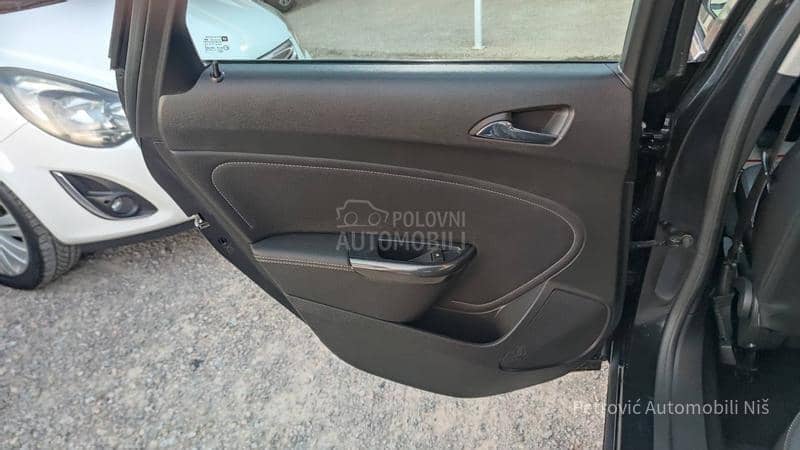 Opel Astra J 1.7 CDTi //COSMO//