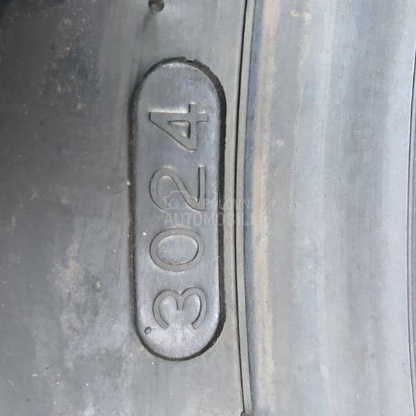 Hankook 205/55 R17 Zimska