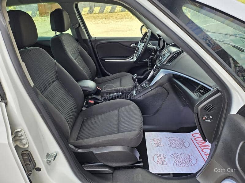 Opel Zafira CNG  7s e d i š t a