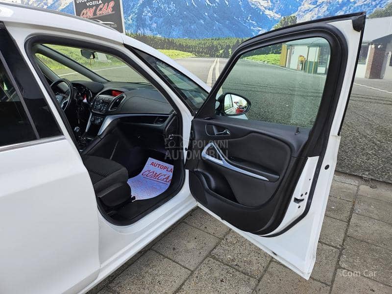 Opel Zafira CNG  7s e d i š t a