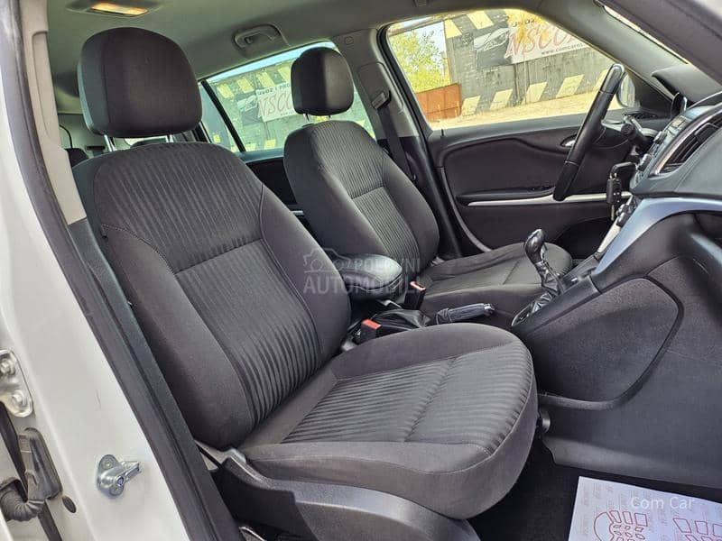 Opel Zafira CNG  7s e d i š t a