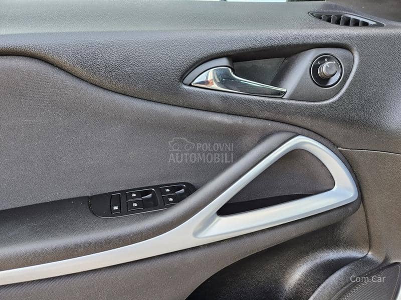 Opel Zafira CNG  7s e d i š t a