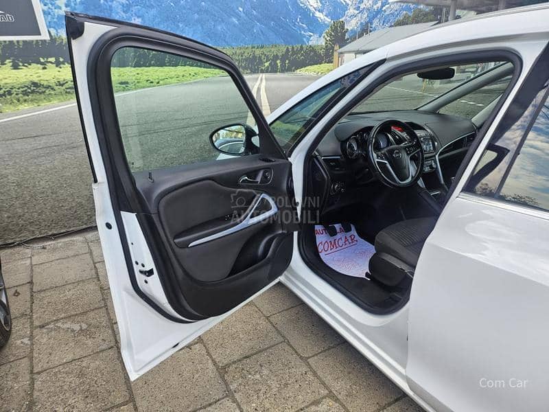 Opel Zafira CNG  7s e d i š t a